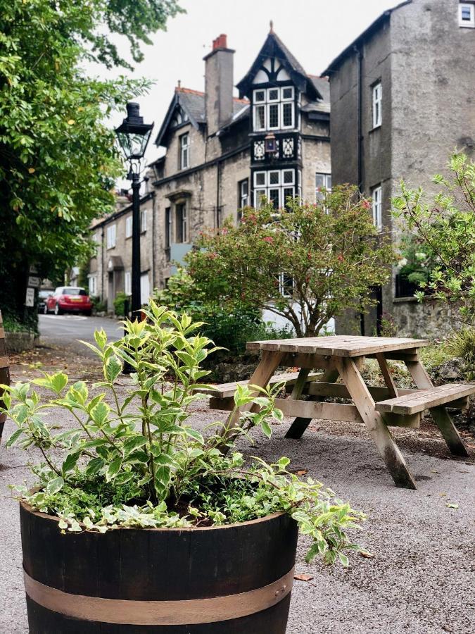 The Wheatsheaf At Beetham Hotel Sandside  Buitenkant foto